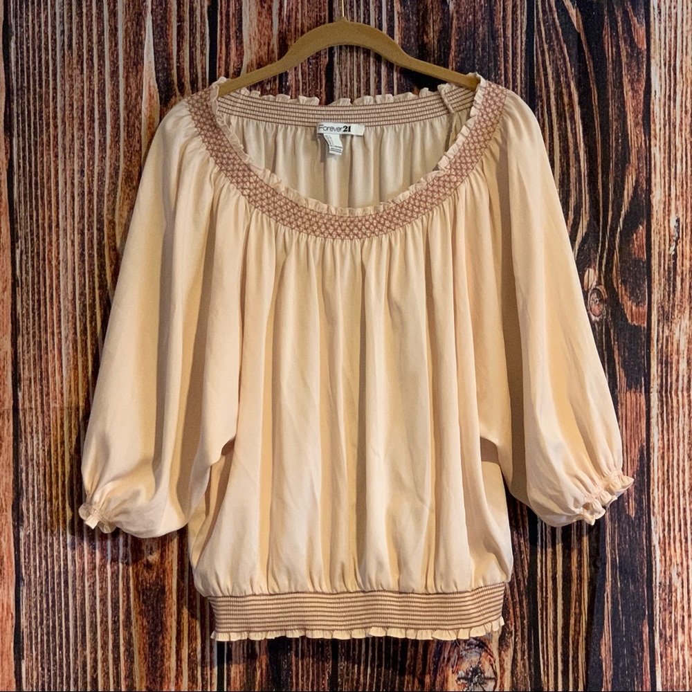 ⛱ Boho hippy chic off the shoulder top